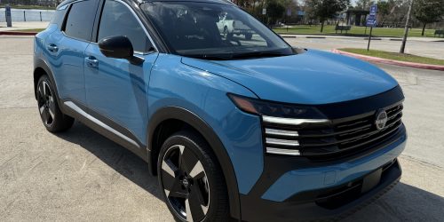 2025 Nissan Kicks | The Royal Texan